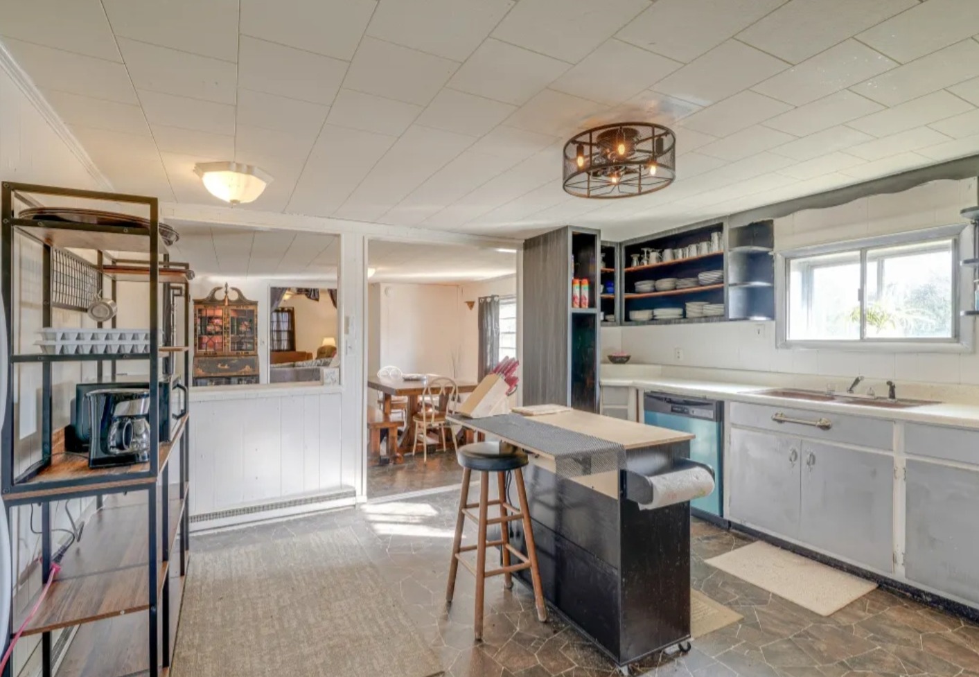 Boojee Villa — fully equipped kitchen