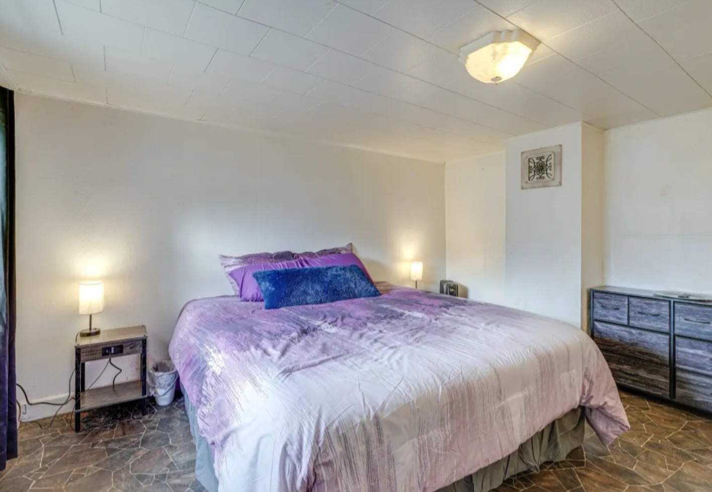 Boojee Villa primary bedroom